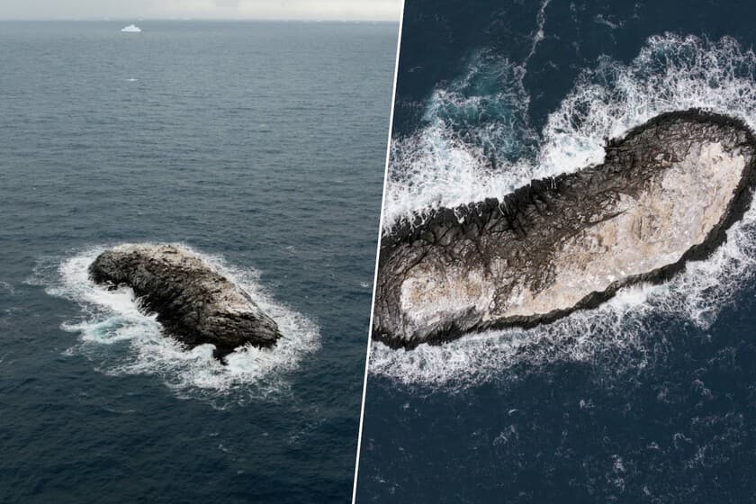 Fotografía satelital de una pequeña isla rocosa rodeada de hielo marino en el mar de Weddell, Antártida.
