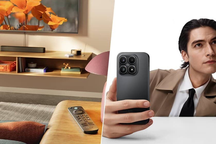 Persona mirando su teléfono con la pantalla de Amazon, rodeada de cajas de cartón vacías