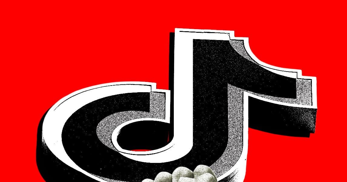 Ilustración de un teléfono con el logo de TikTok rodeado de documentos legales y un sello de 'no aplicado'