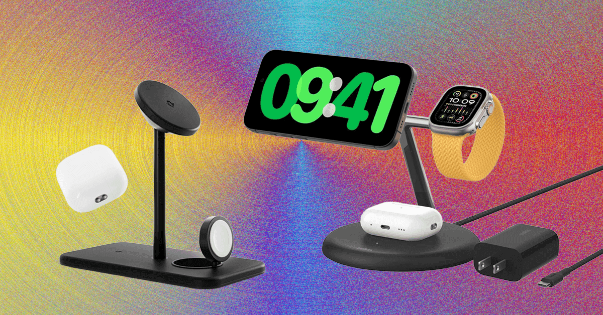 Tres cargadores 3-en-1 para Apple sobre una mesa de madera, con iPhone, Apple Watch y AirPods cargando simultáneamente.